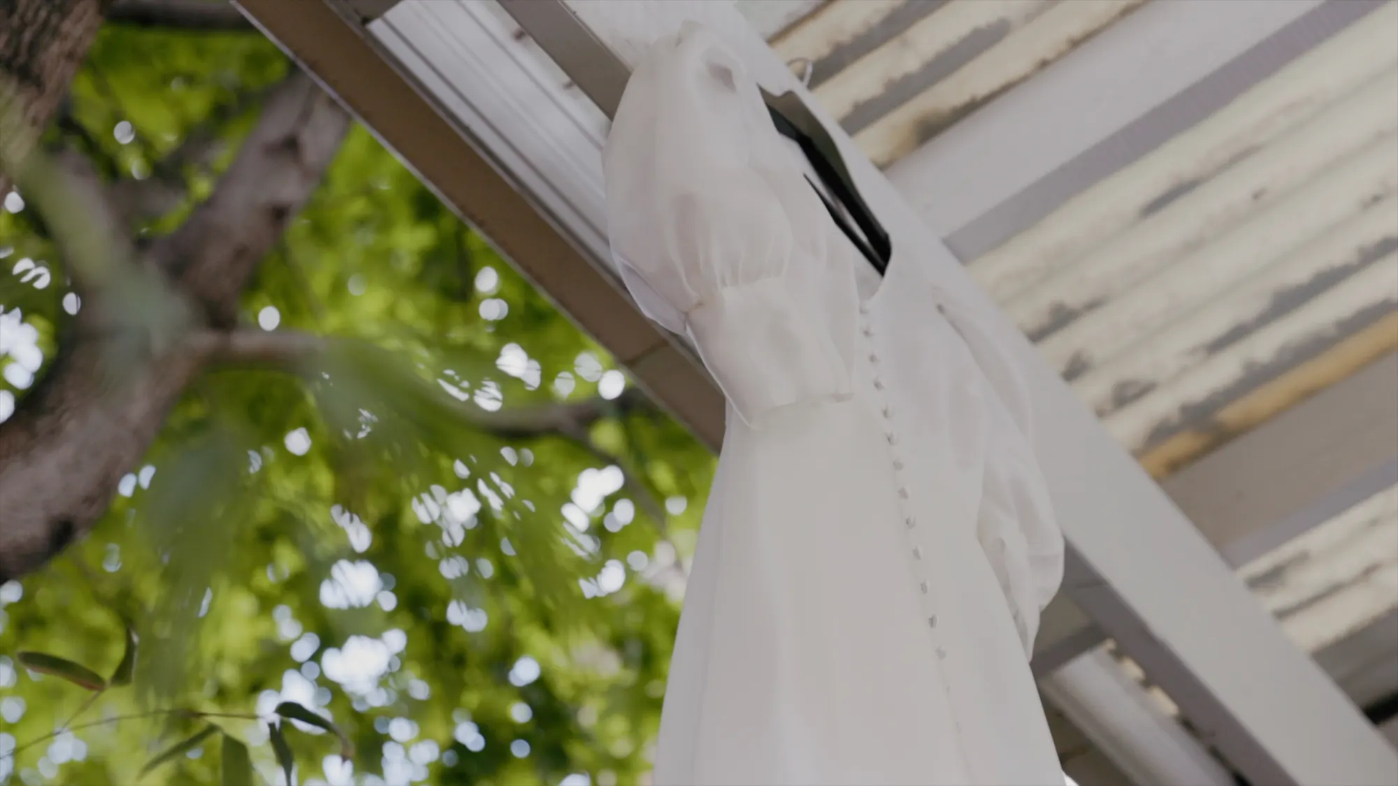 Bella & Zac at Botanic House, Sydney, wedding film frame 36