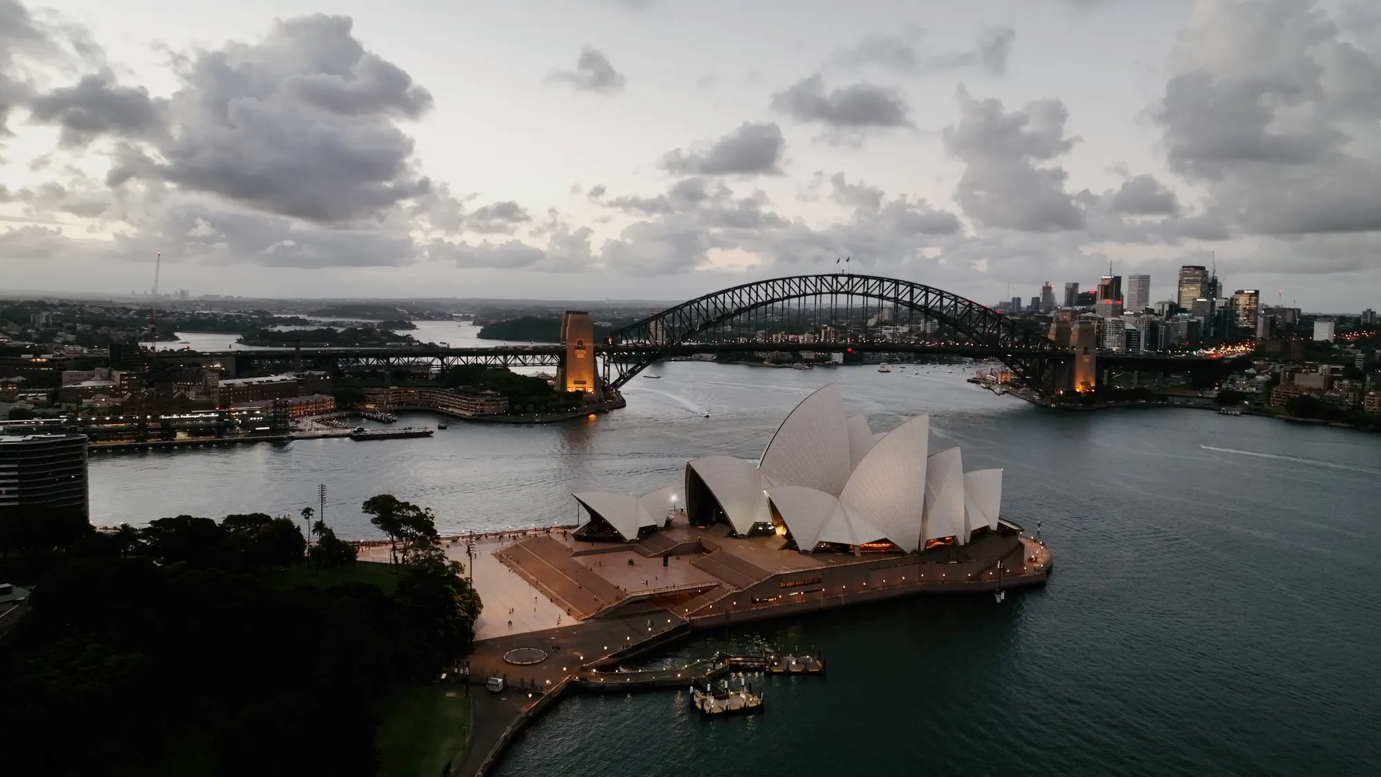 Bella & Zac at Botanic House, Sydney, wedding film frame 3