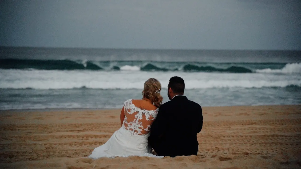 Renee & Simon at City Beach Wollongong, wedding film frame 15