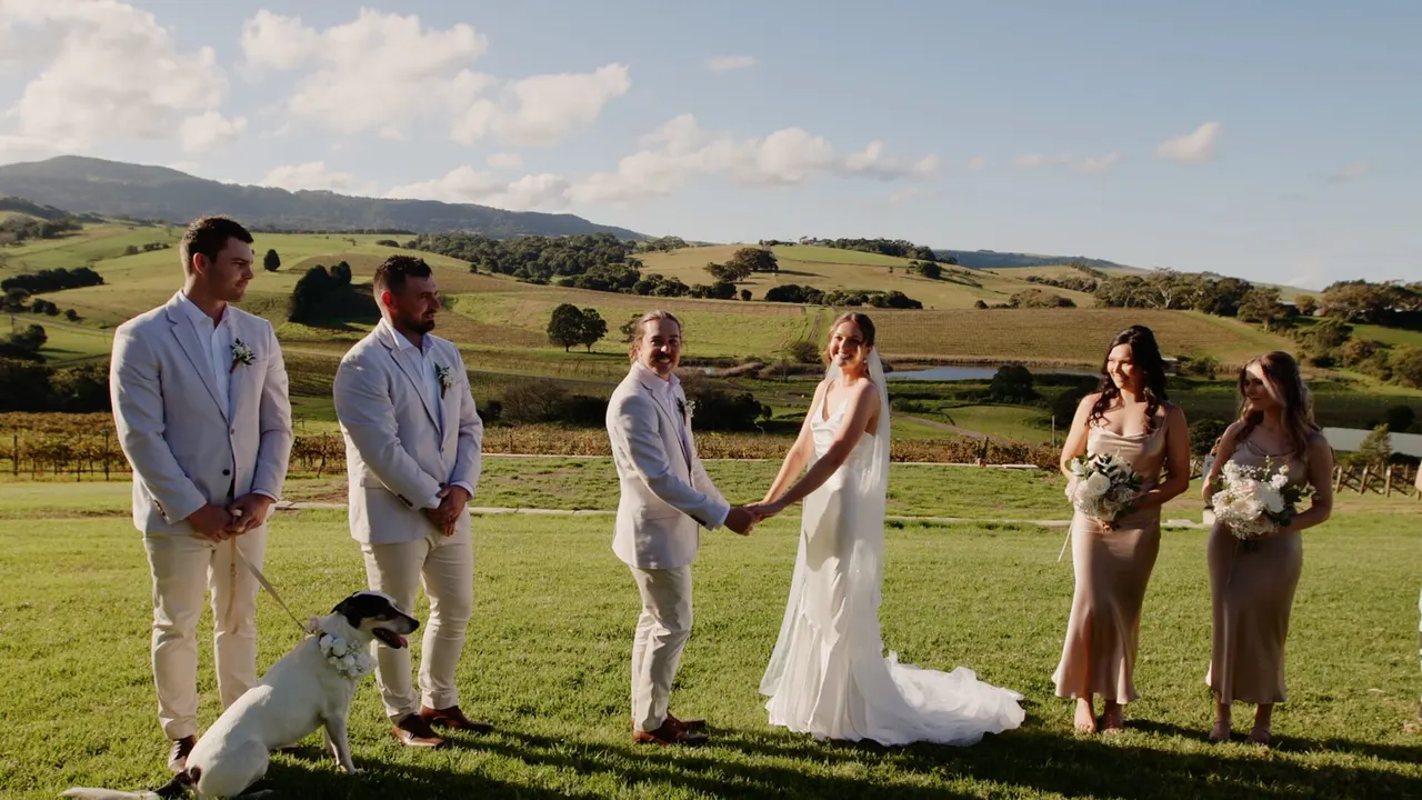 Ali & Matt at Crooked River Wines, Gerringong, wedding film frame 16