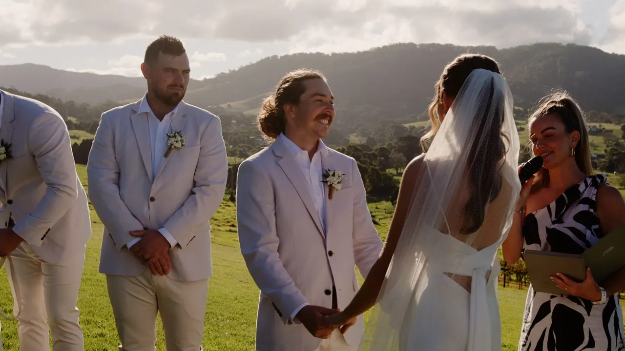 Ali & Matt at Crooked River Wines, Gerringong, wedding film frame 14