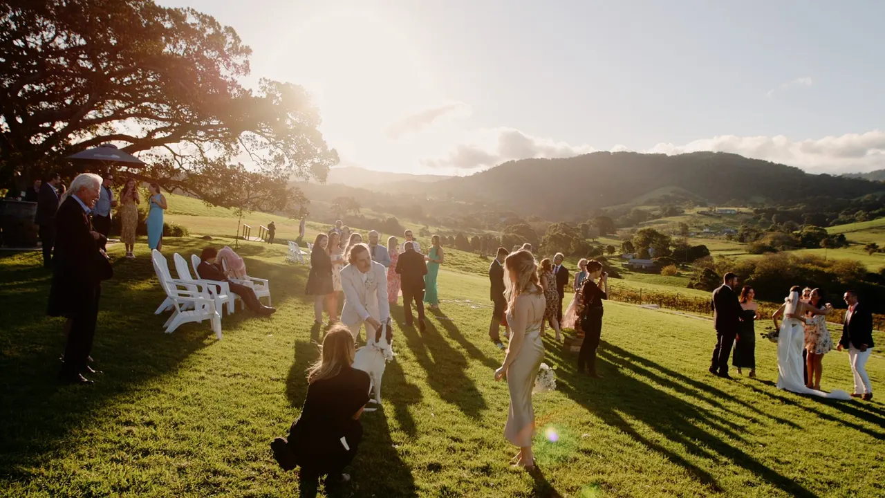 Ali & Matt at Crooked River Wines, Gerringong, wedding film frame 24