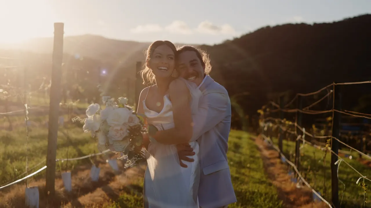 Ali & Matt at Crooked River Wines, Gerringong, wedding film frame 25