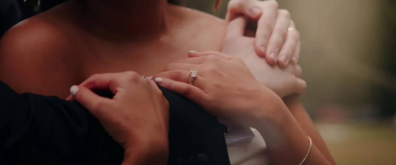 Jannet & James at Paperbark Grove, Centennial Park, wedding film frame 4
