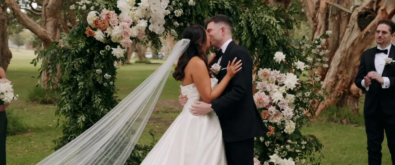 Jannet & James at Paperbark Grove, Centennial Park, wedding film frame 14